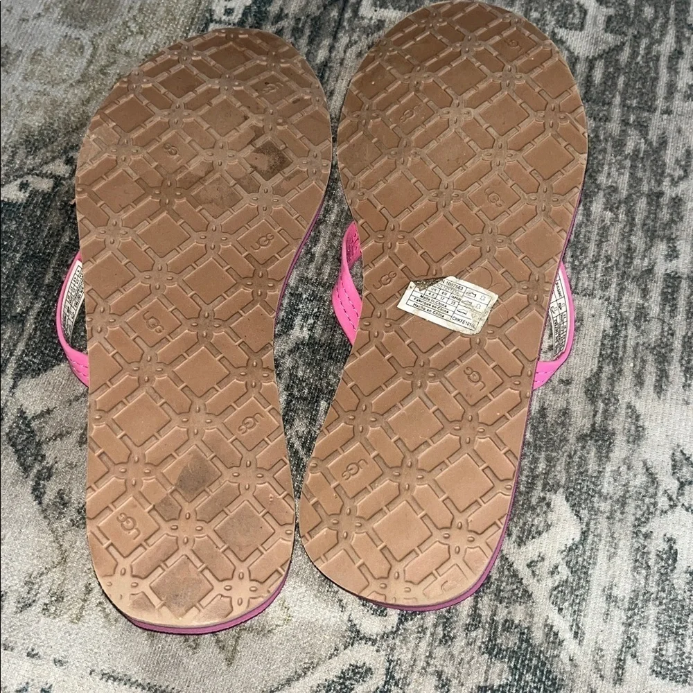 UGG Women's Sandals in Pink and tan size 6